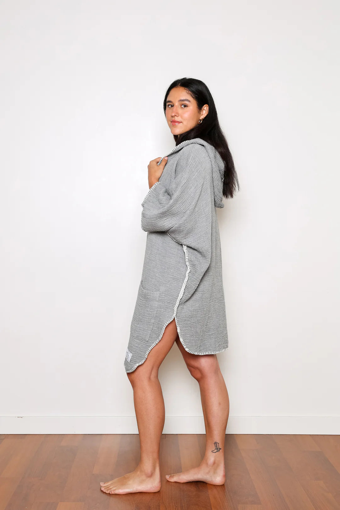 The Cocoon Surf Poncho - Grey