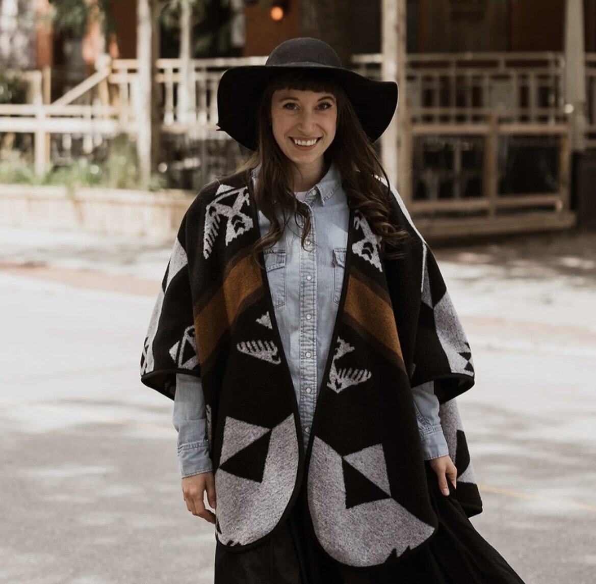 Thunderbird Reversible Eco-Friendly Shawl