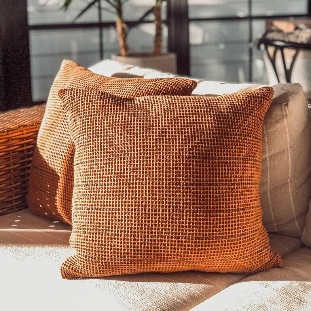 Arda Pillow - Honey / Black 18x18"