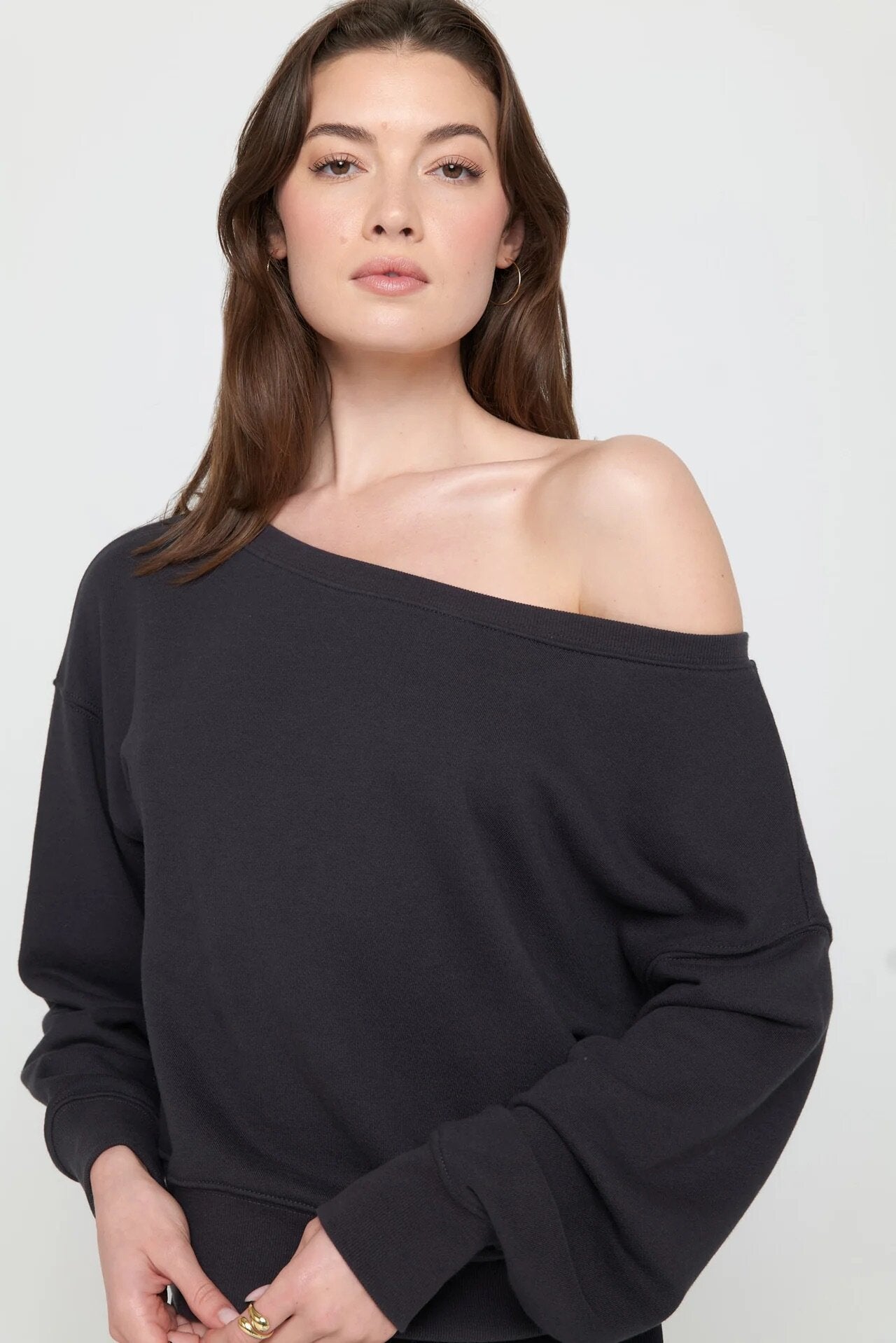 La Vida Off Shoulder Sweatshirt - Washed Black