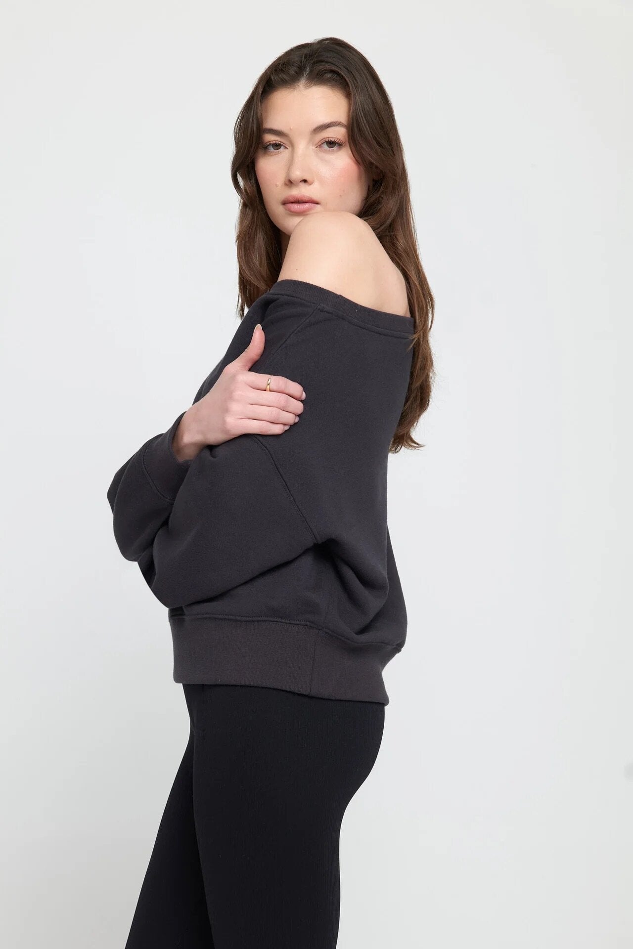 La Vida Off Shoulder Sweatshirt - Washed Black